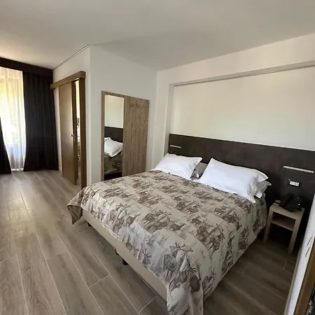 Hotel Pineta Dal 1891 3*