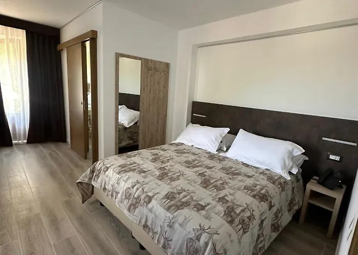 Hotel Pineta Dal 1891 3*